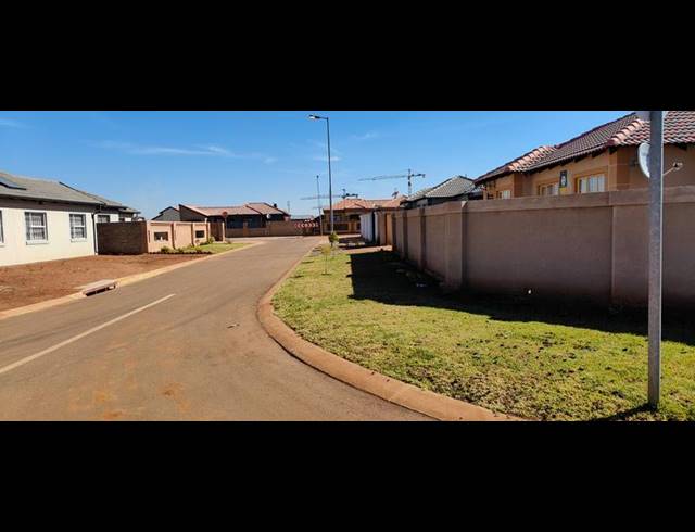 3 BEDROOM HOUSE FOR SALE IN WINDMILL PARK